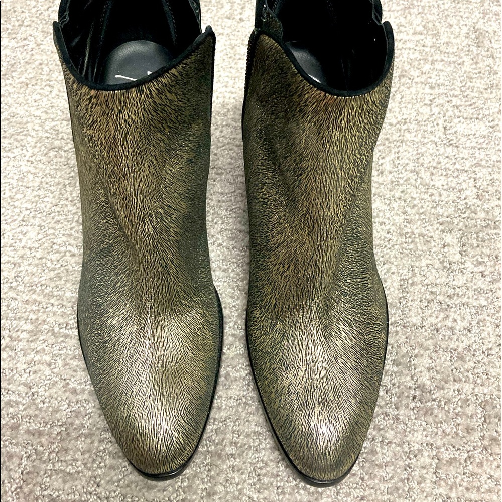 Veto Cuoio metallic leather booty never worn